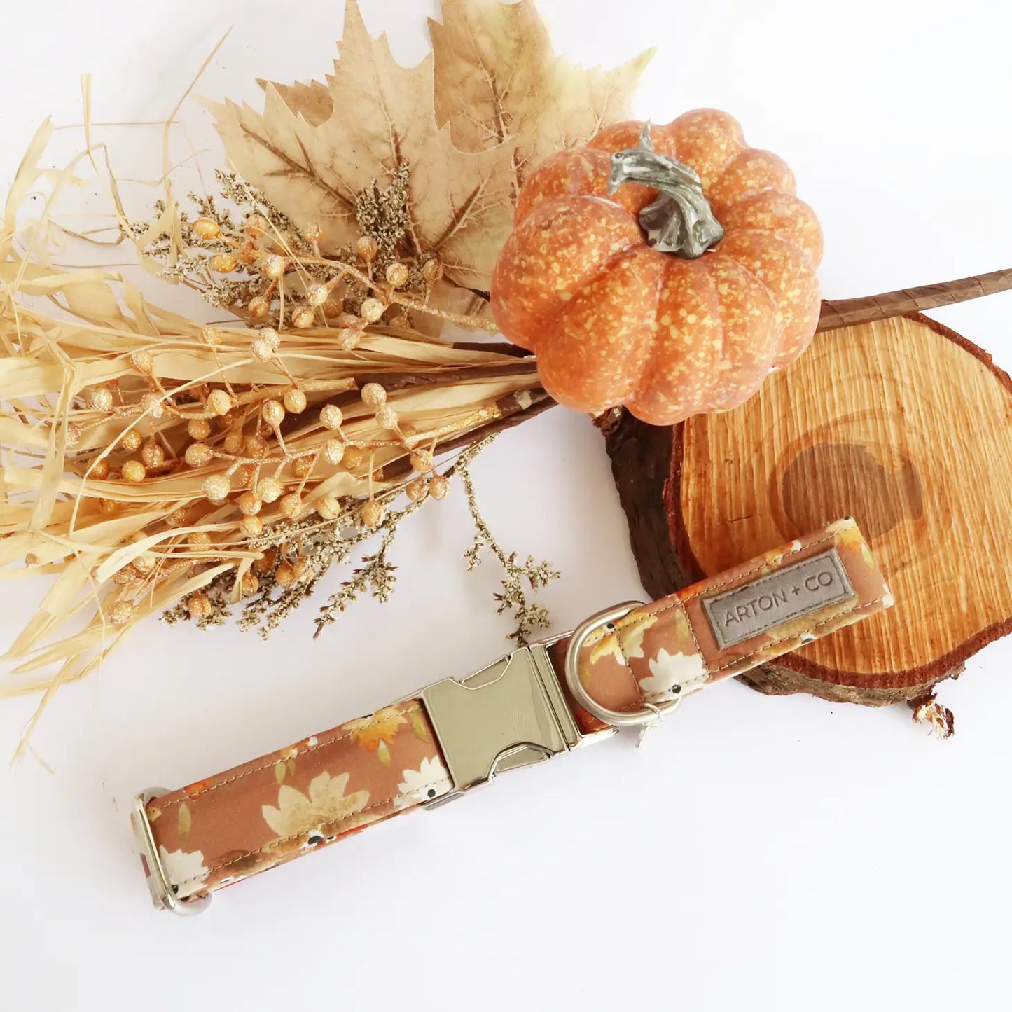 Arton + Co Fall Flowers Dog Collar