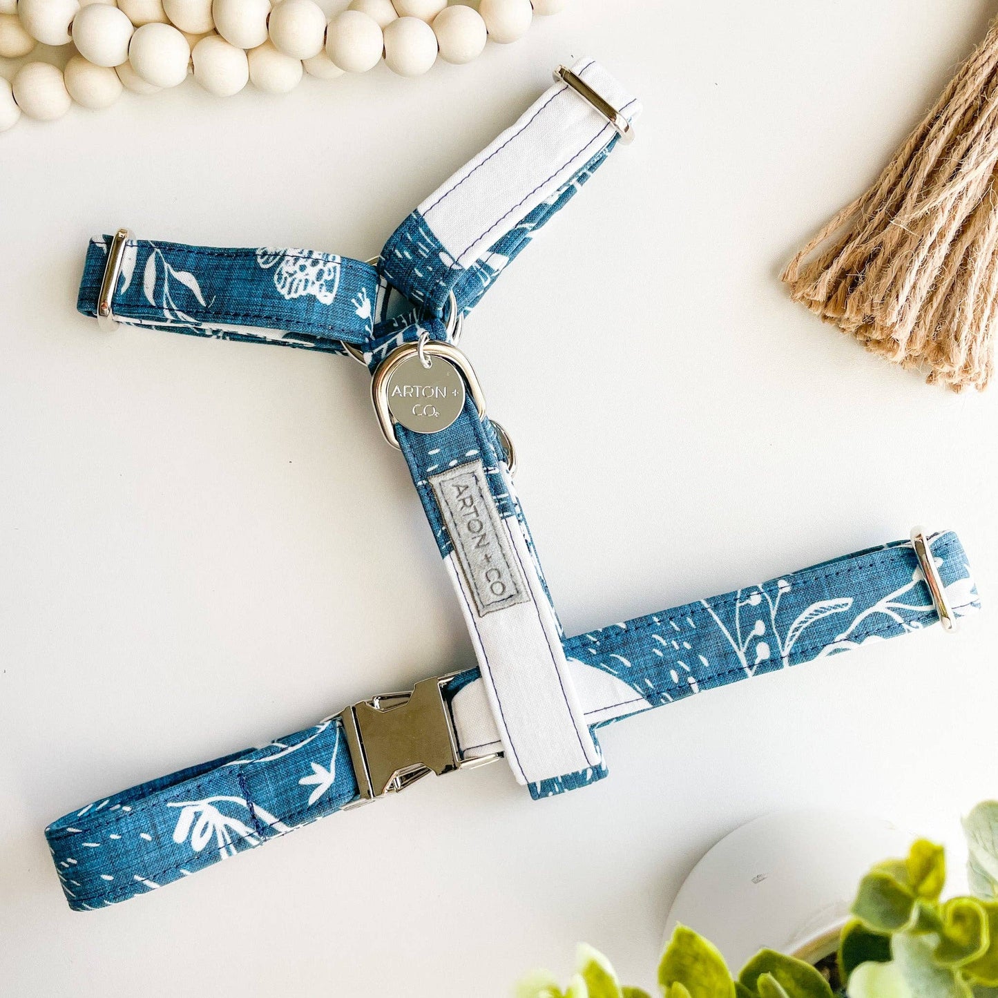 Arton + Co Lunar Moon Strap Dog Harness